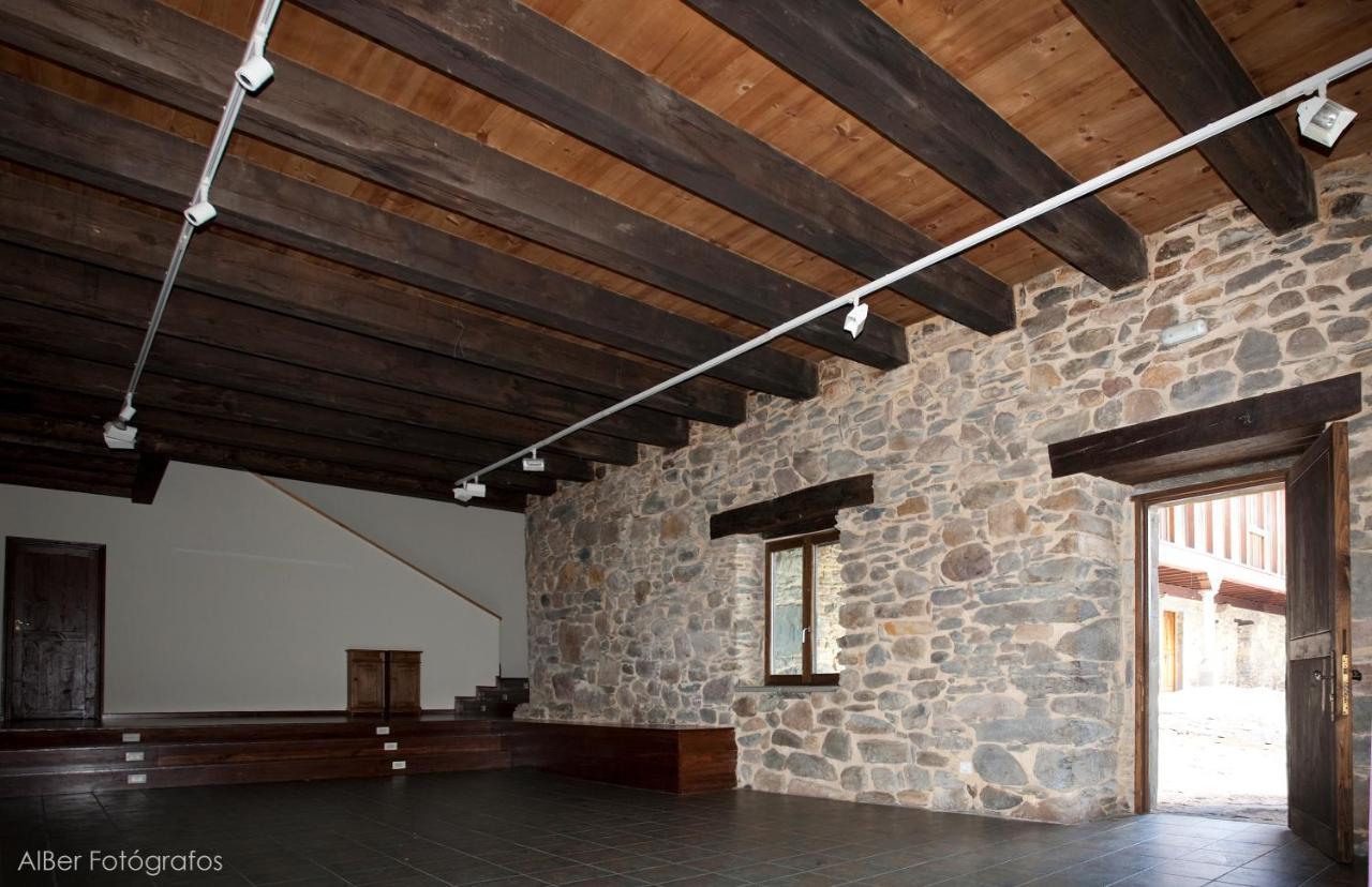 Albergue Francisco Giner De Los Rios Villablino Esterno foto